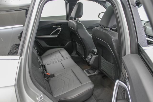 Used 2023 Space Silver BMW xDrive28i image 17