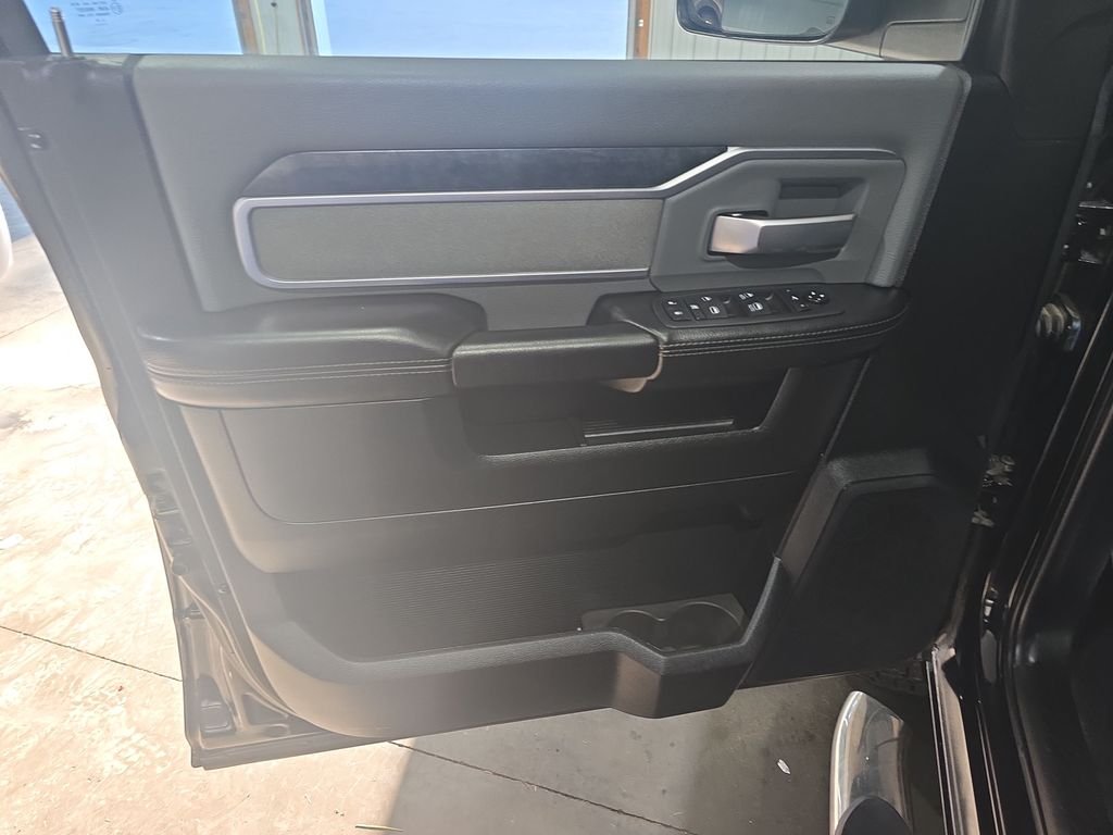 Used 2019 Black Ram Big Horn image 12