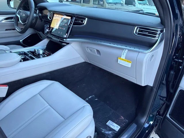New 2027 Blue Jeep Overland image 34