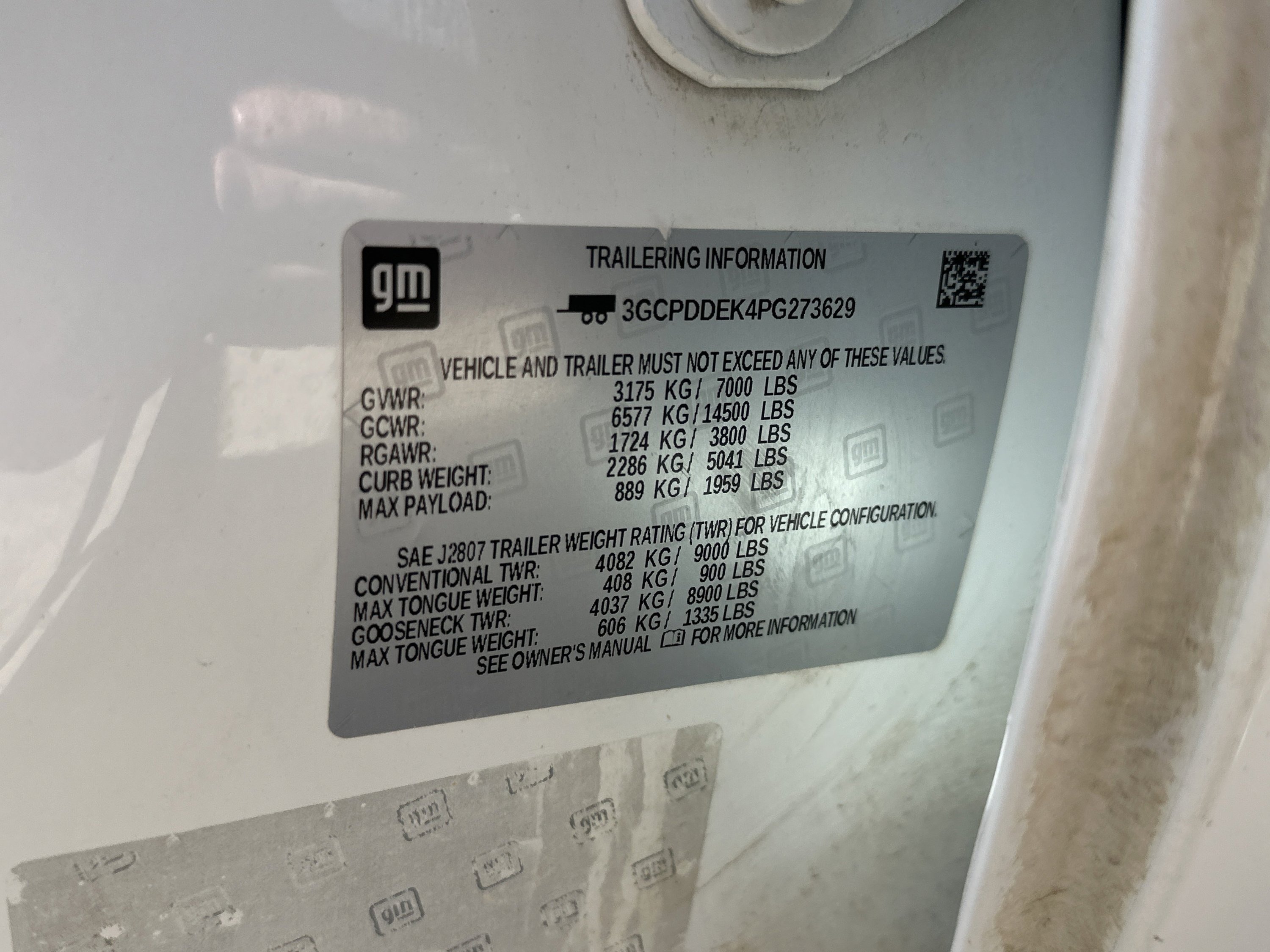 Used 2023 Summit White Chevrolet LT image 26