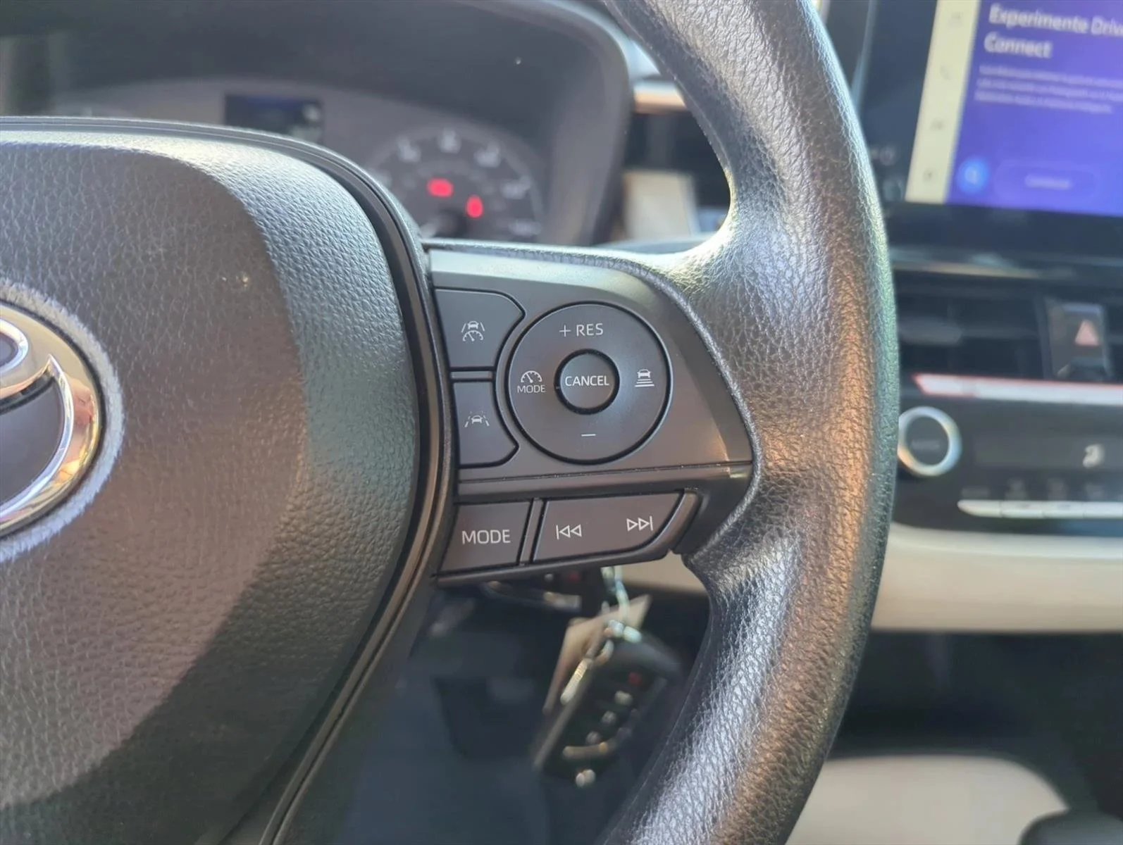 Used 2025 Underground Toyota LE image 15