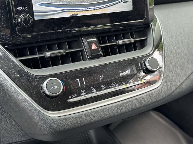Used 2023 White Toyota LE image 19