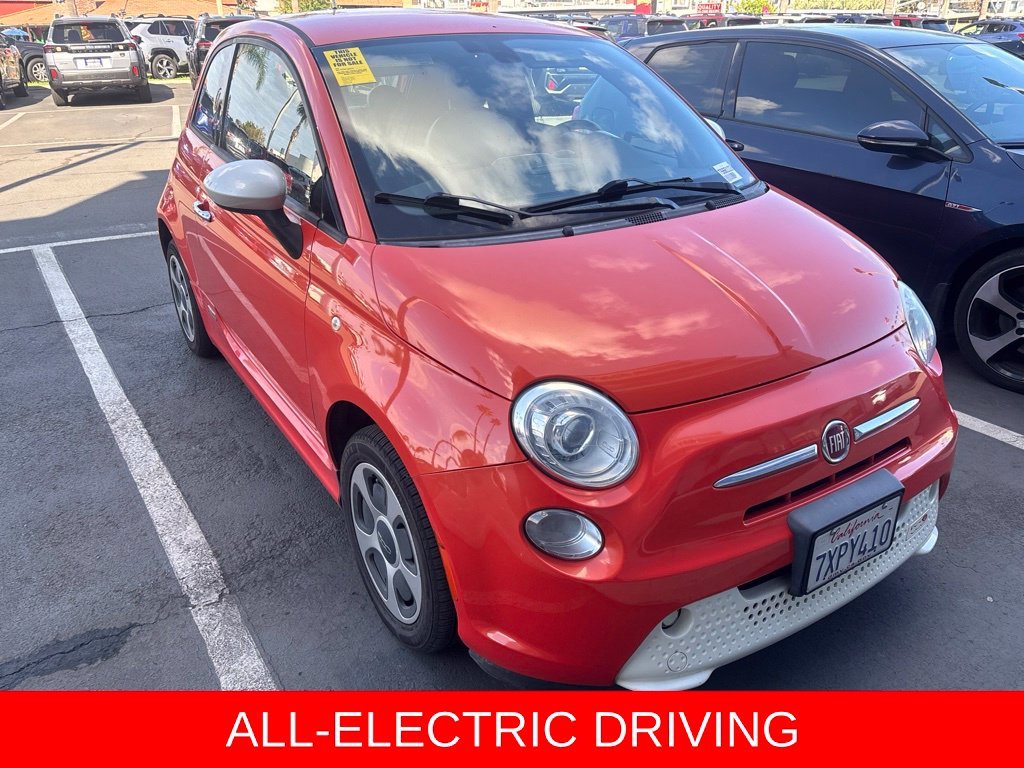 Used 2017 Electric Orange Tri-Coat Pearlcoat FIAT Battery Electric image 3