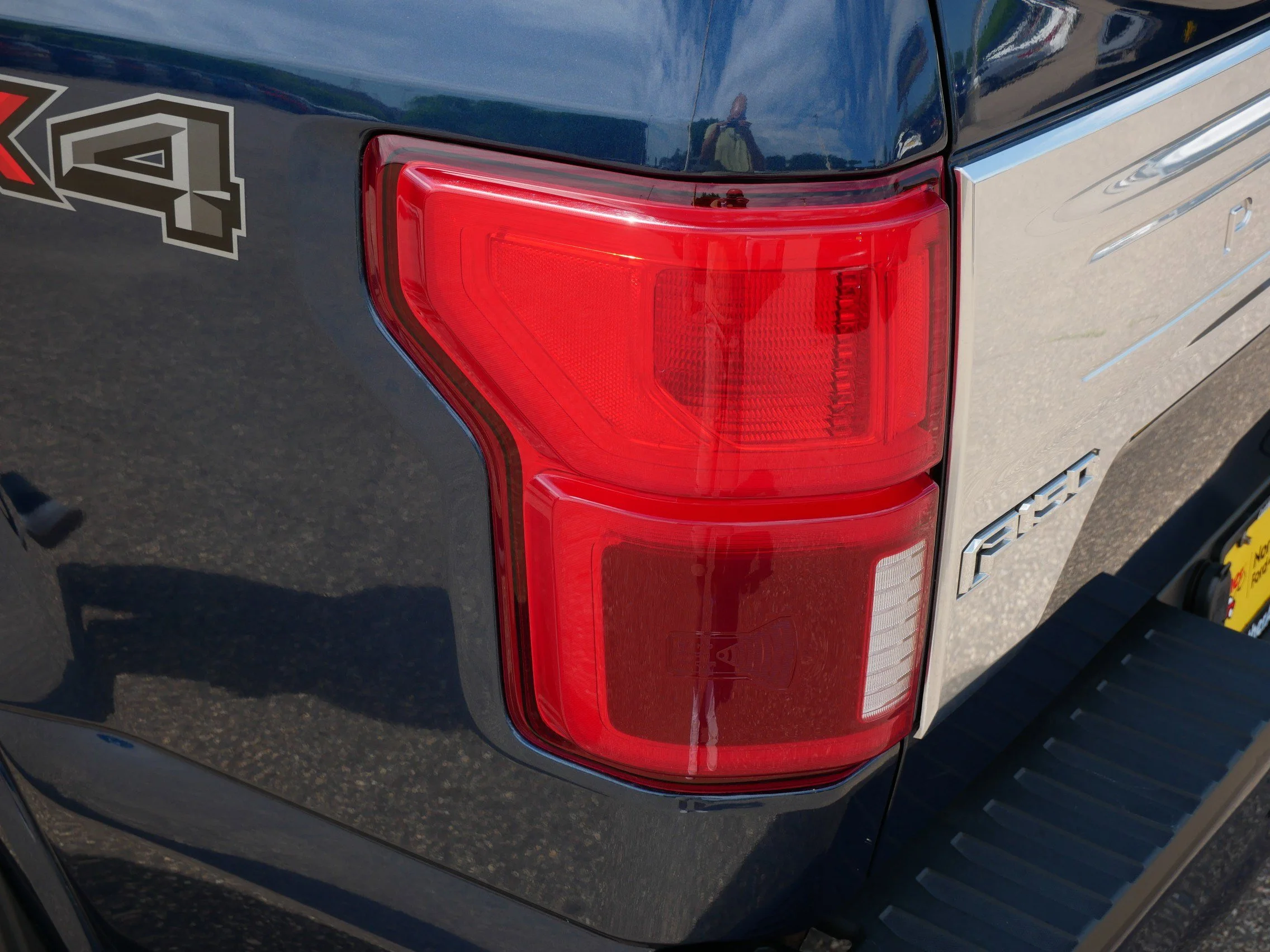 Certified Used 2020 Blue Jeans Metallic Ford Platinum image 17