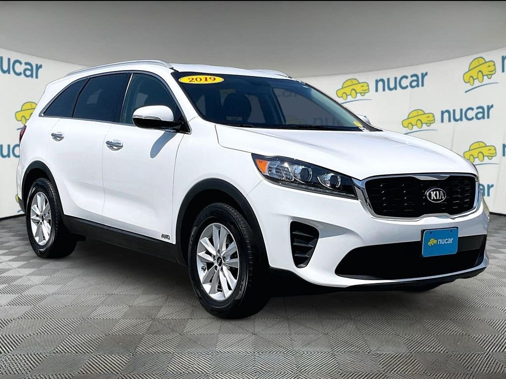 Used 2019 White Kia LX image 1