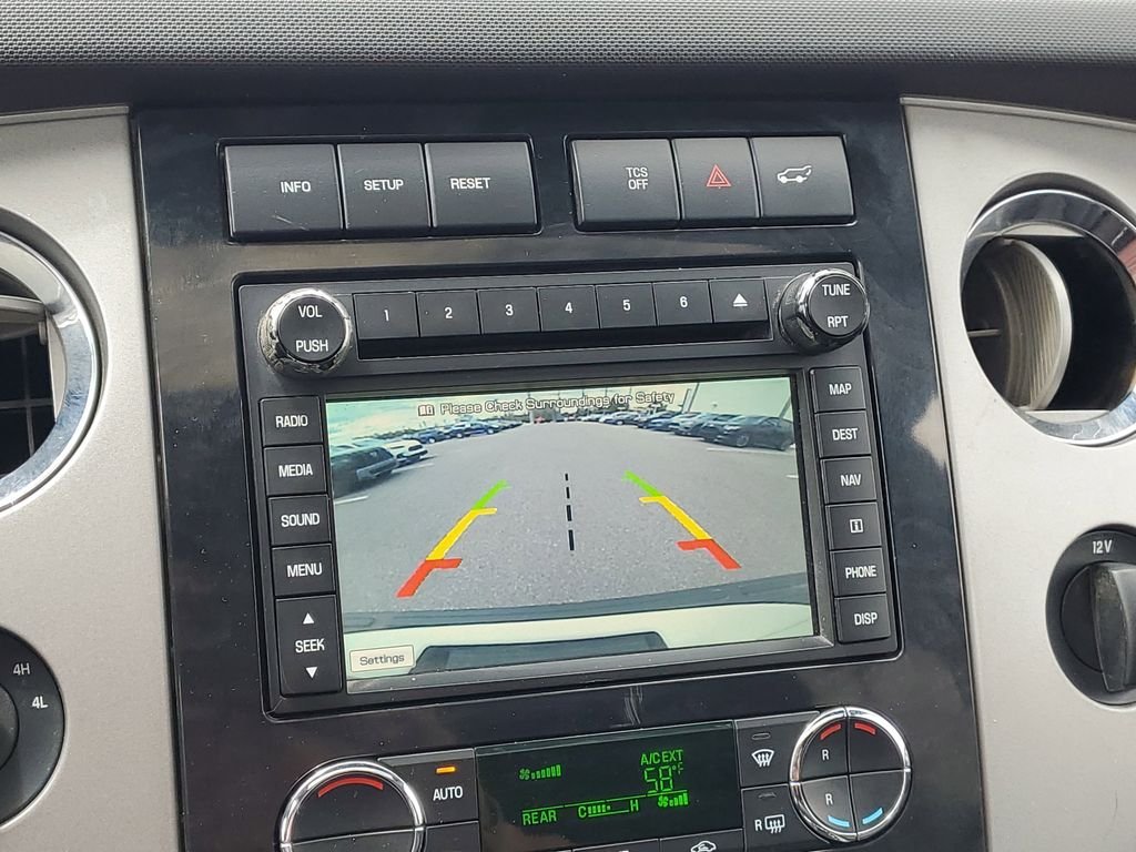 Used 2014 White Ford Limited image 24