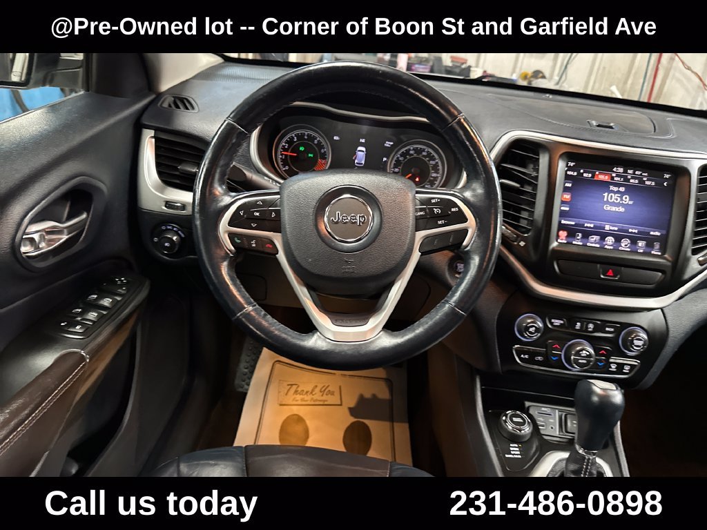 Used 2015 White Jeep Limited image 17