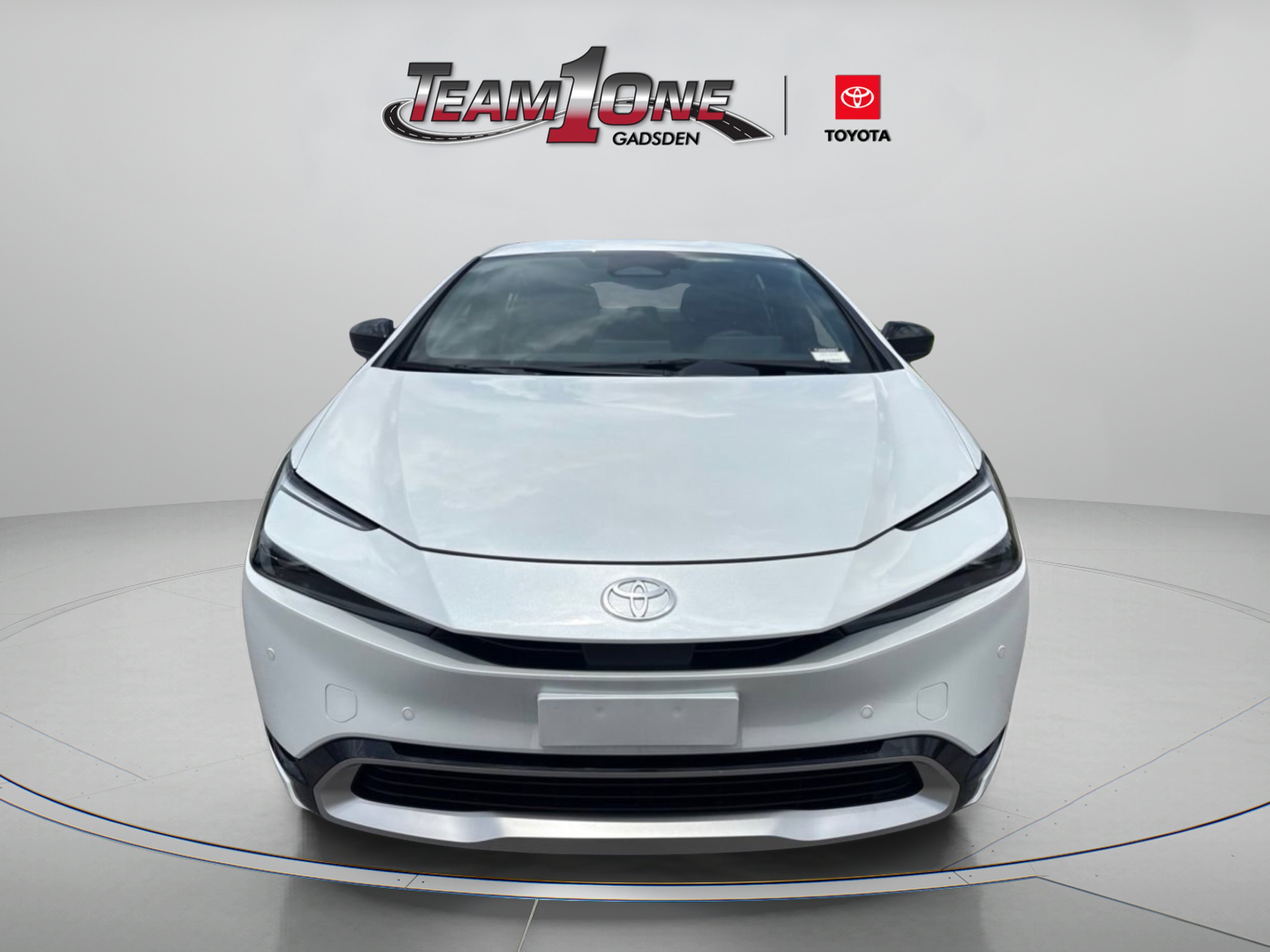 2026 Toyota Prius Plug-in Hybrid XSE - Photo 2