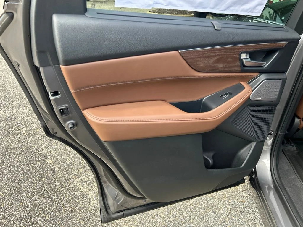 New 2026 Liquid Carbon Metallic Acura Advance Package image 15