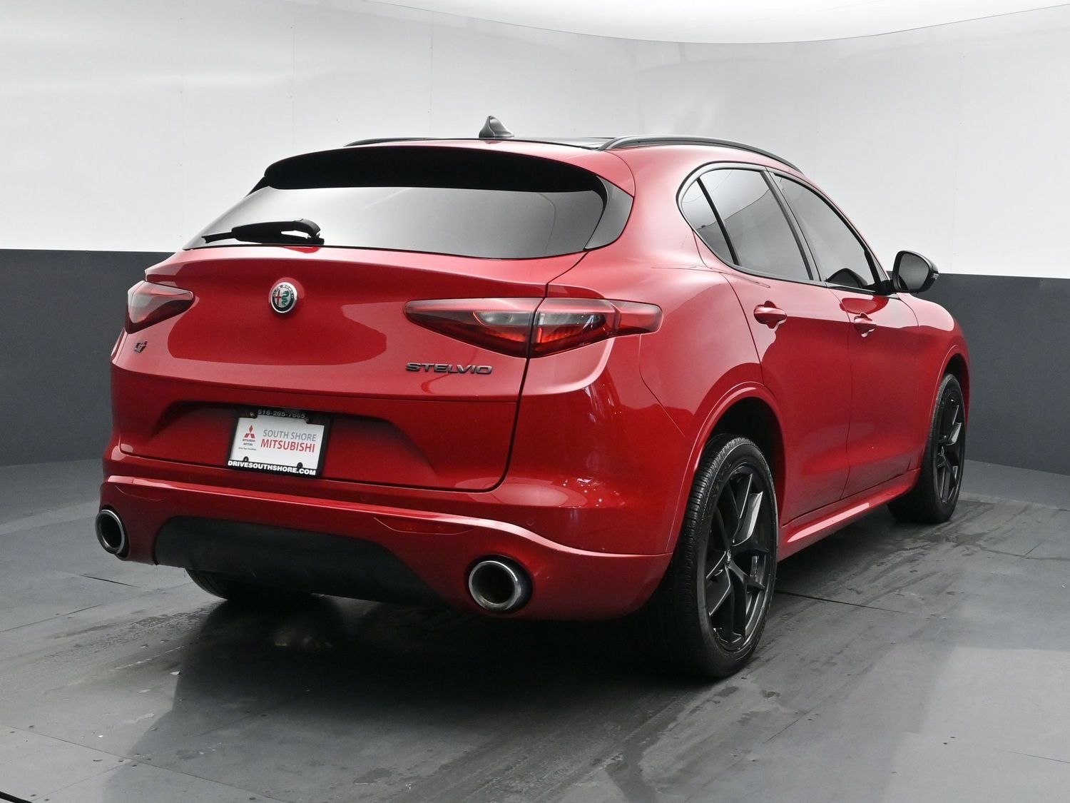Used 2021 Alfa Rosso Alfa Romeo Ti image 19