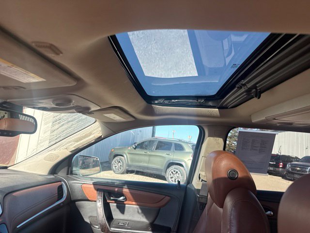 Used 2015 White Chevrolet LTZ image 3