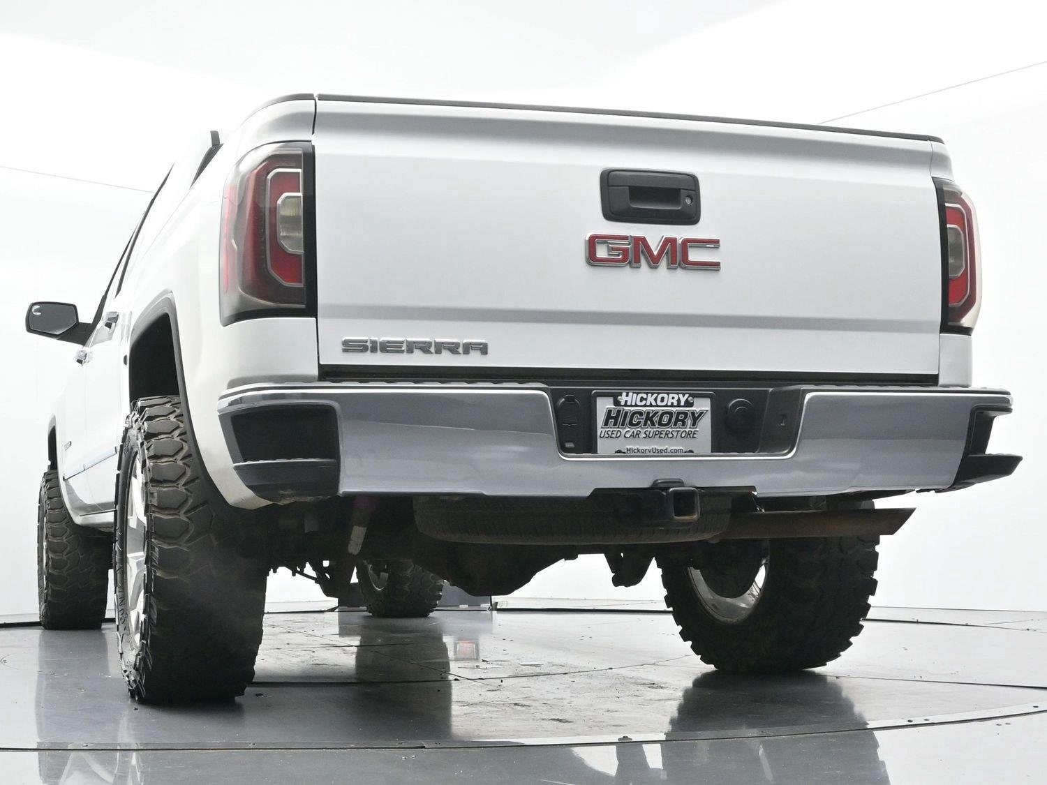 Used 2018 Summit White GMC SLT image 42