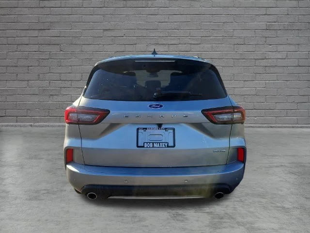 Used 2023 Silver Ford ST-Line image 4