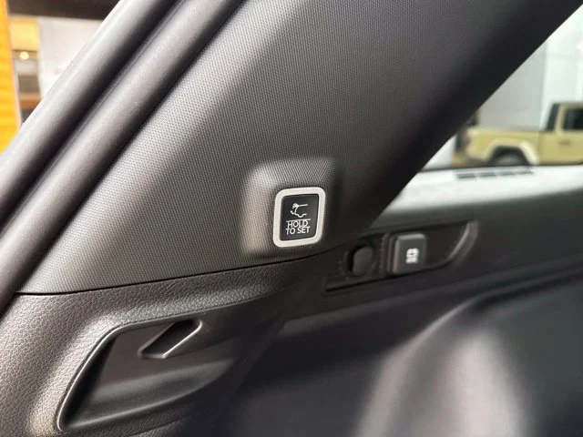New 2027 Black Jeep Limited image 37