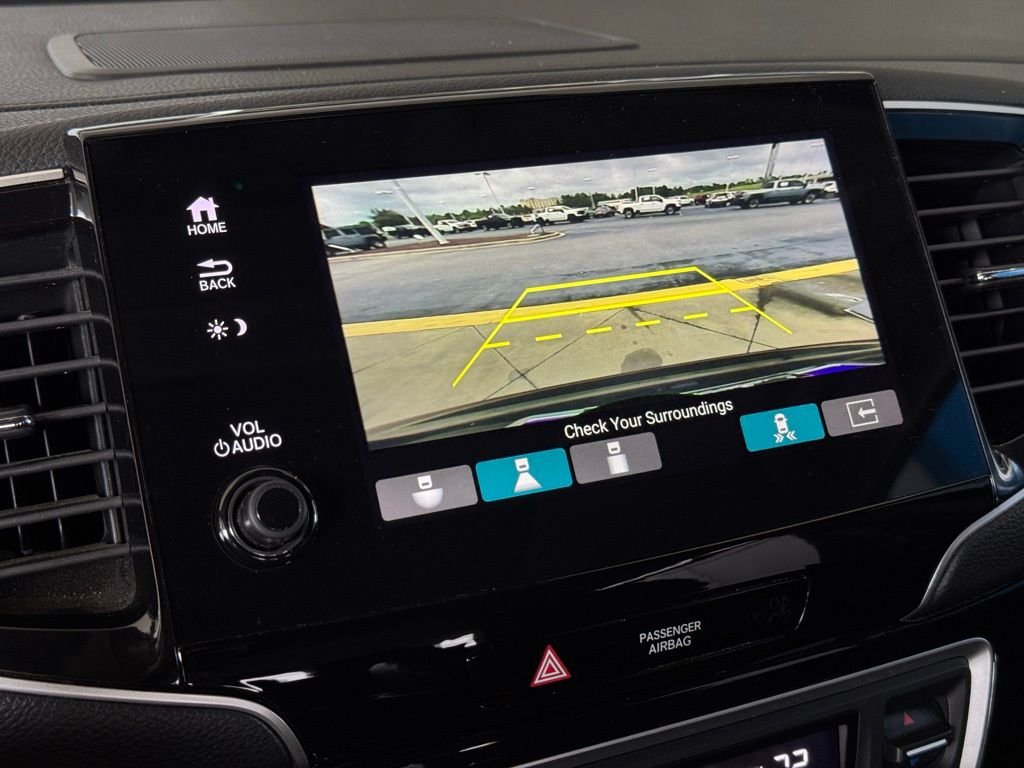 Used 2022 Black Honda Touring image 6