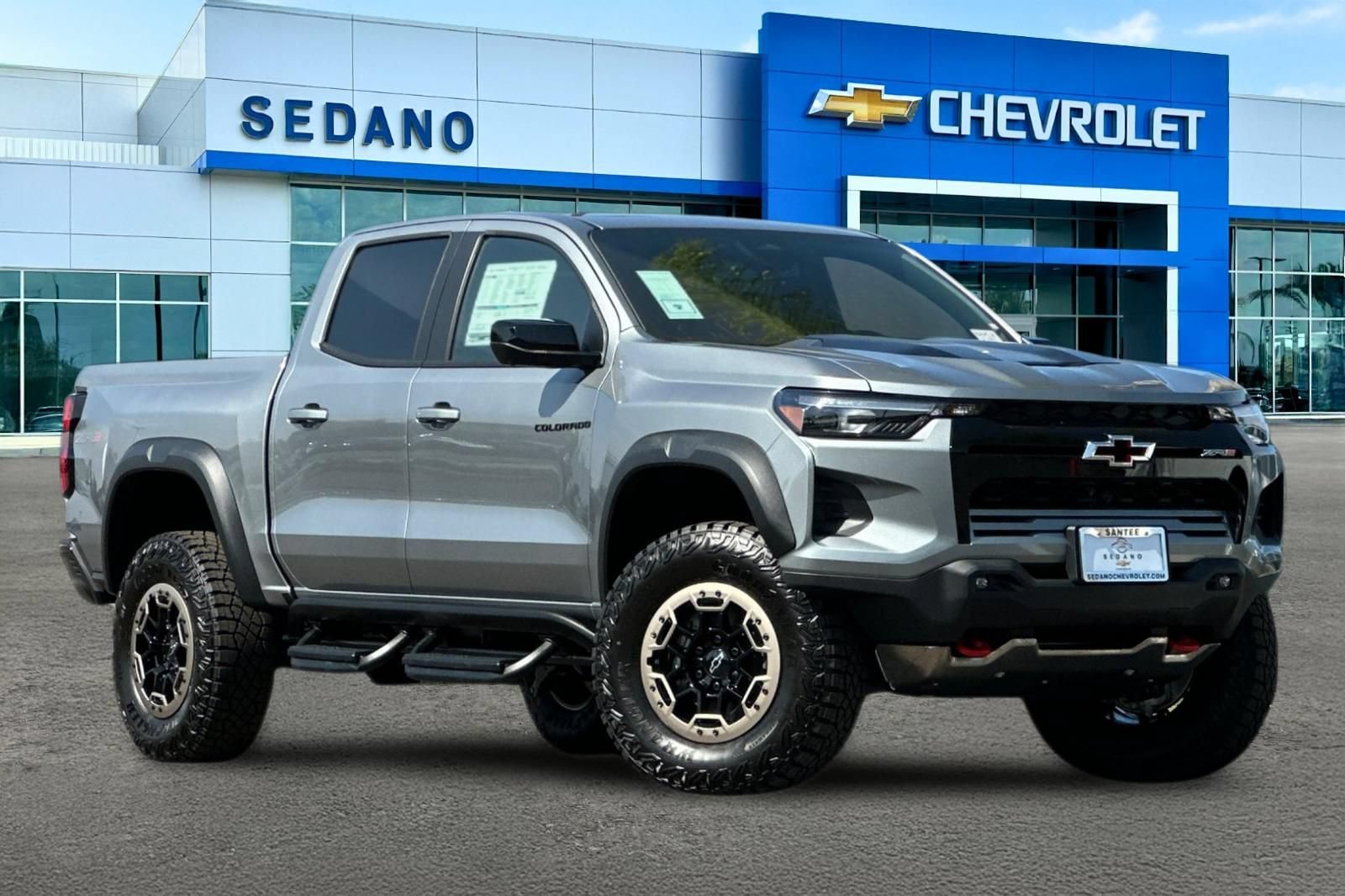 2026 Chevrolet Colorado ZR2 - Photo 2