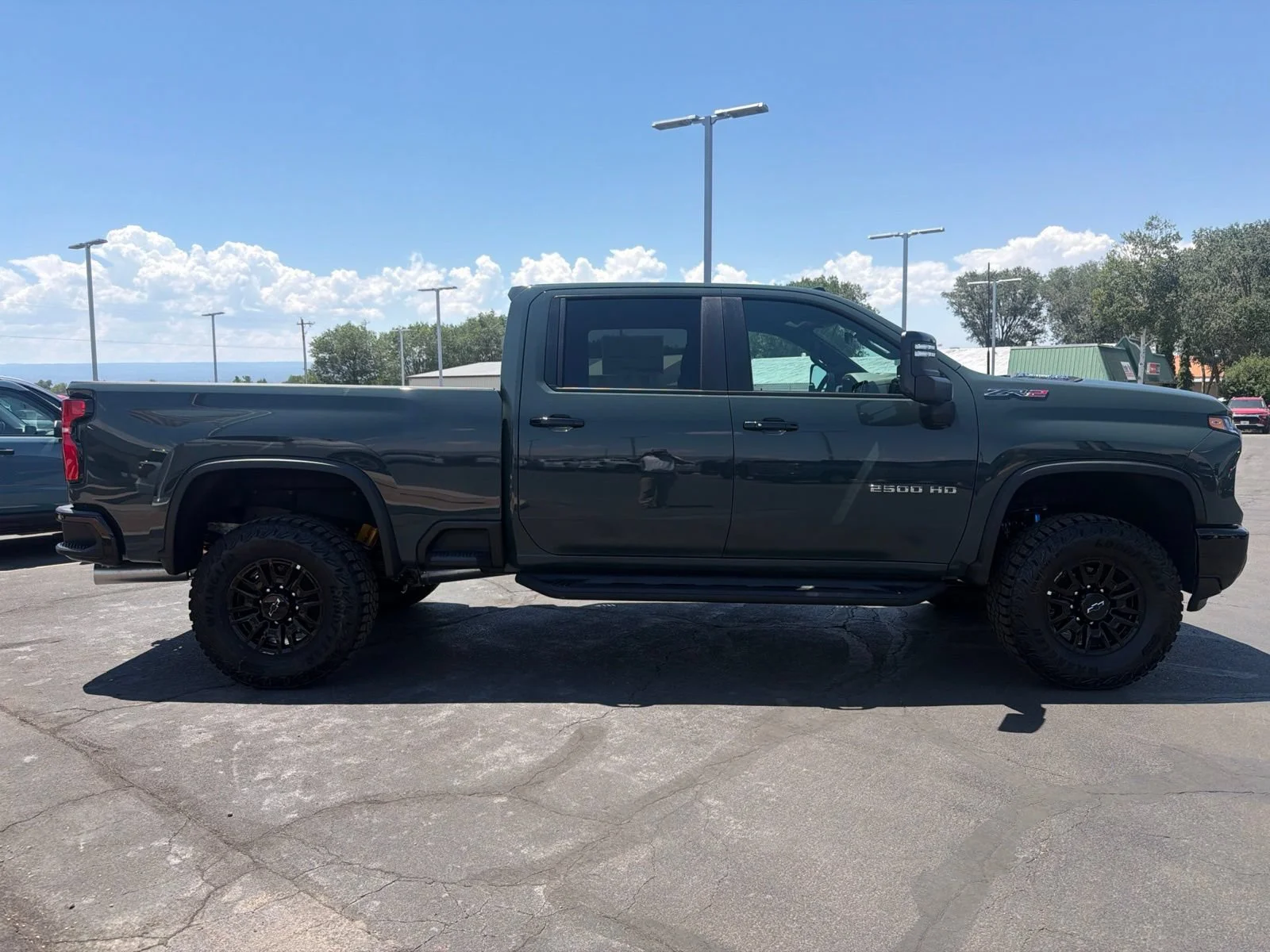 2026 Chevrolet Silverado 2500 HD ZR2 - Photo 8