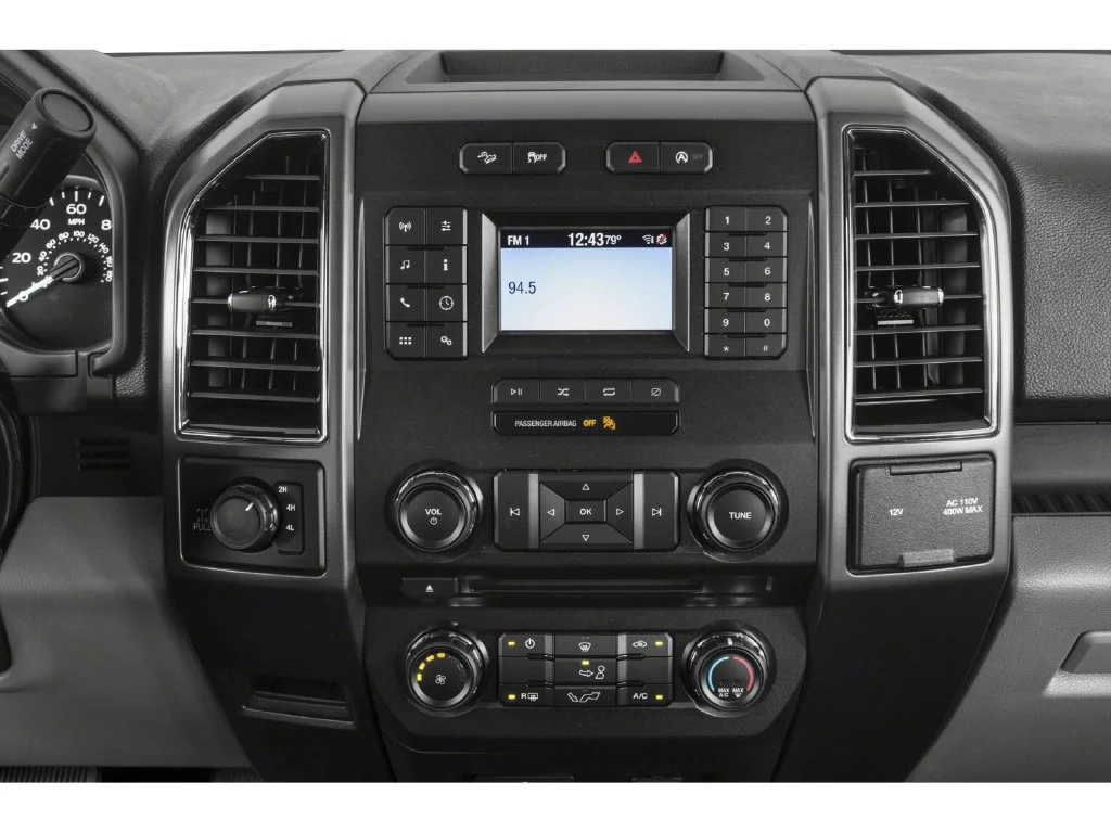 Used 2018 Gray Ford XLT image 7