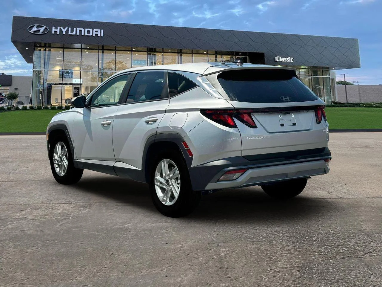New 2026 Shimmering Silver Metallic Hyundai SE image 6