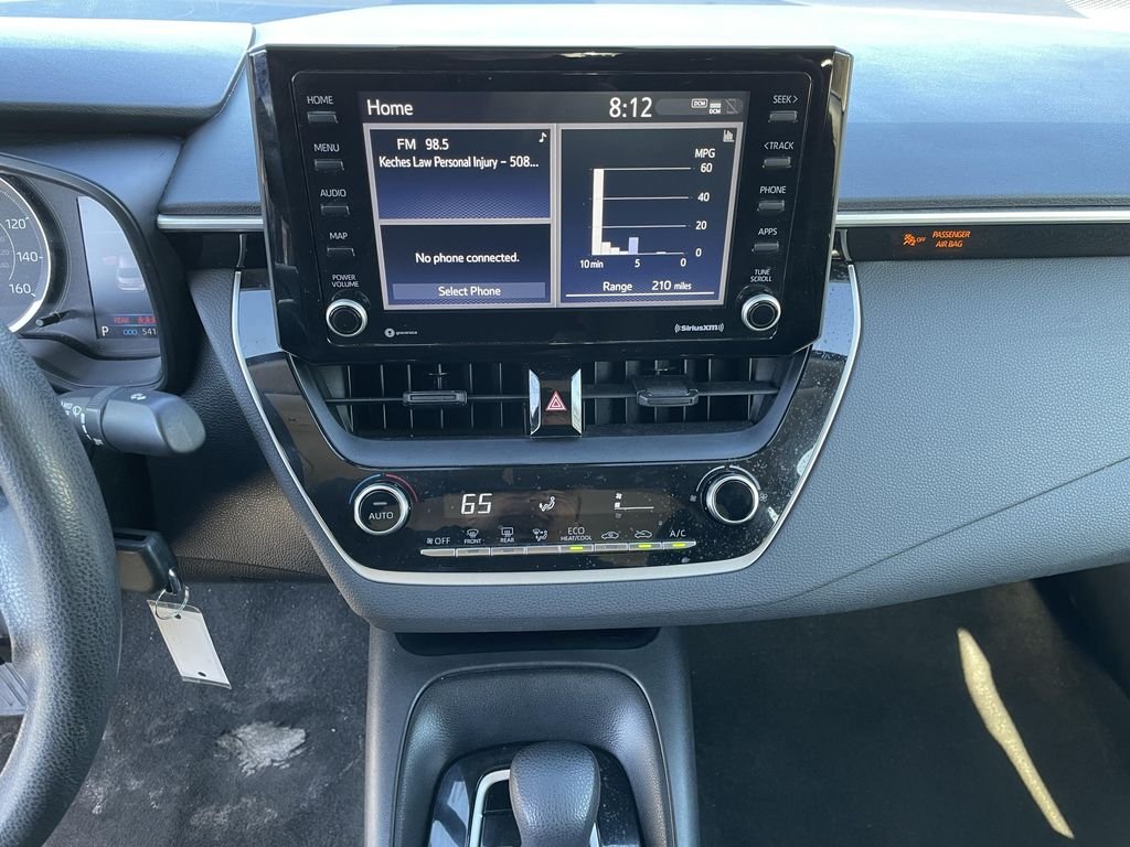 2022 Toyota Corolla LE - Photo 22