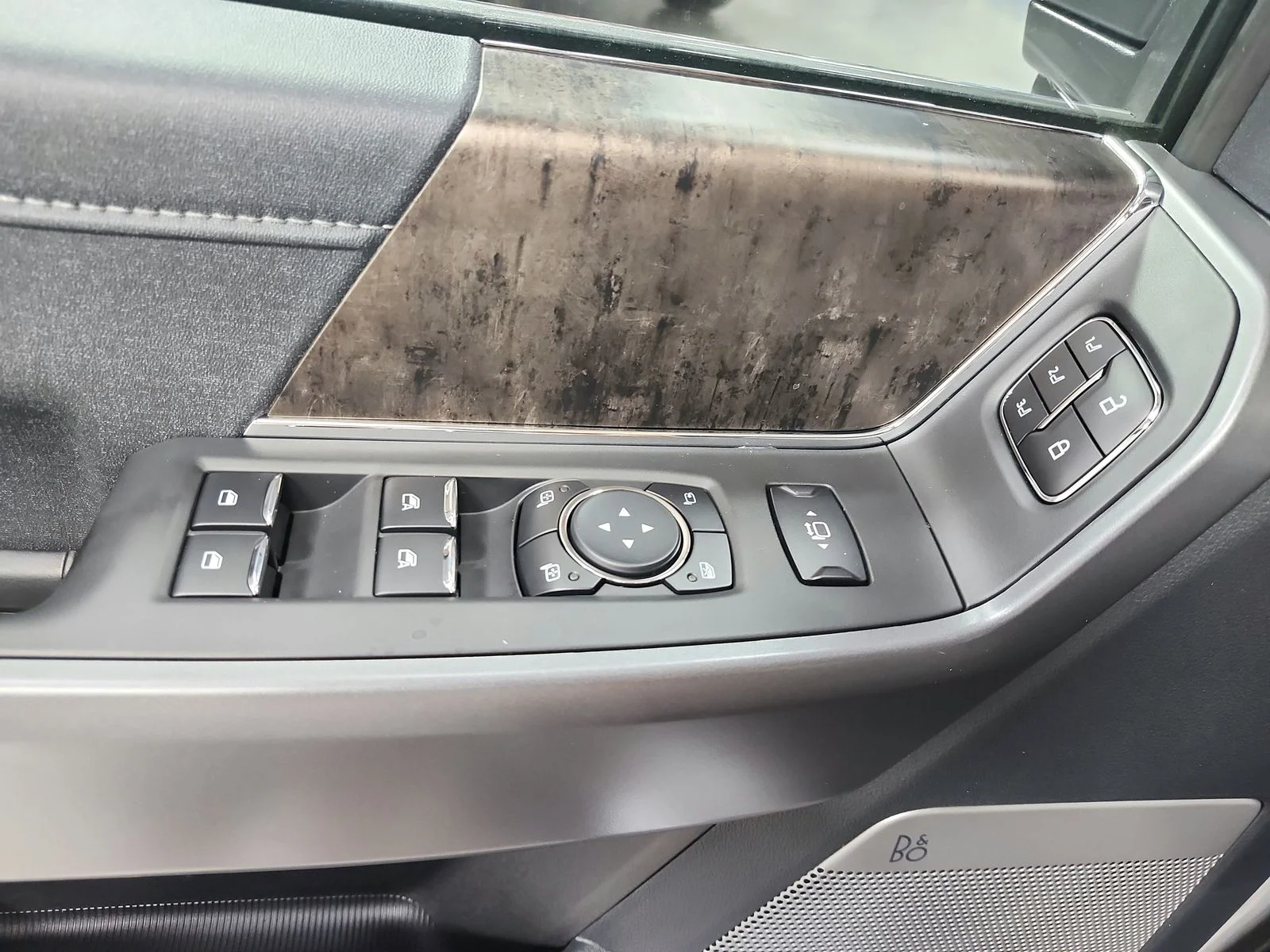 New 2026 Oxford White Ford F-250® Lariat® image 32