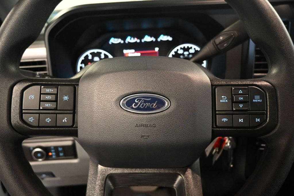 2025 Ford F-550 Super Duty Chassis Cab XL - Photo 12