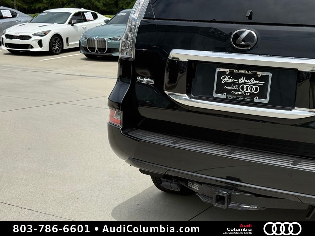 Used 2023 Black Lexus 460 image 15