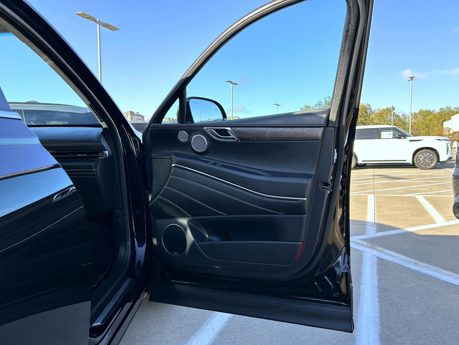Used 2023 Black Genesis 3.5T image 16
