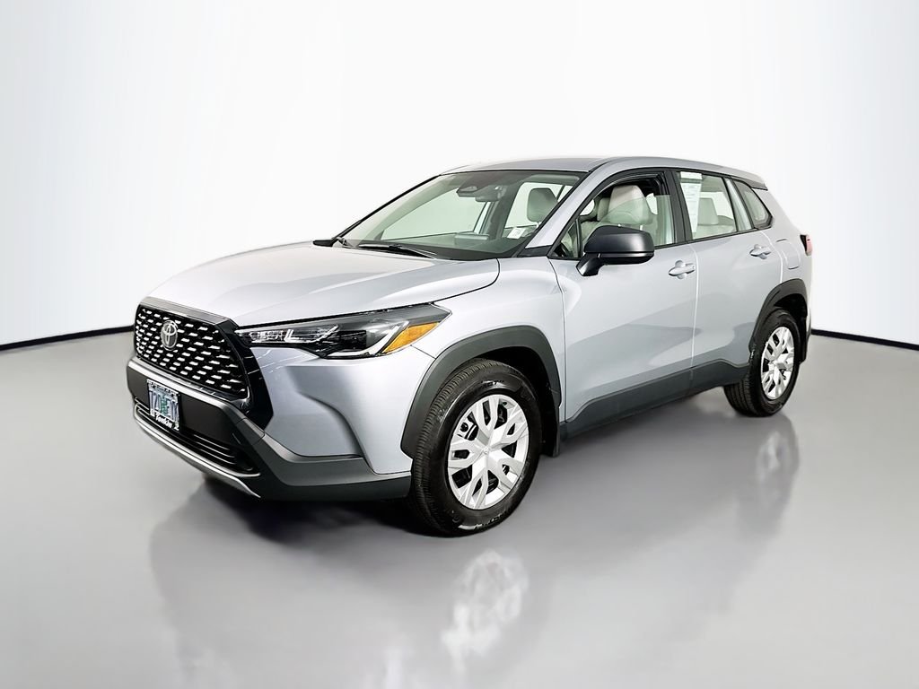 Used 2025 Silver Toyota L image 4