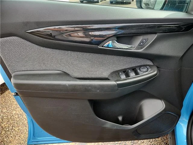 Used 2025 Blue Chevrolet LT Front-Wheel Drive image 11