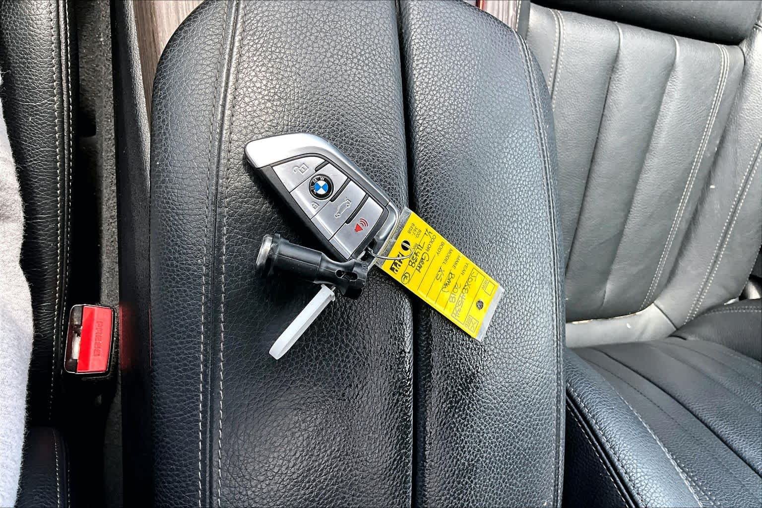 Used 2018 Dark Graphite Metallic BMW xDrive35i image 15