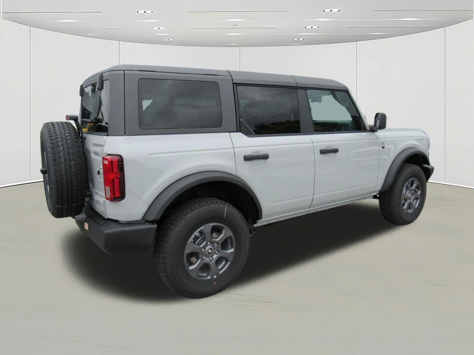 New 2026 Avalanche Gray Ford Big Bend® image 8