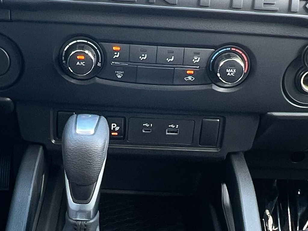 New 2027 Gun Metallic Nissan Crew Cab S image 5
