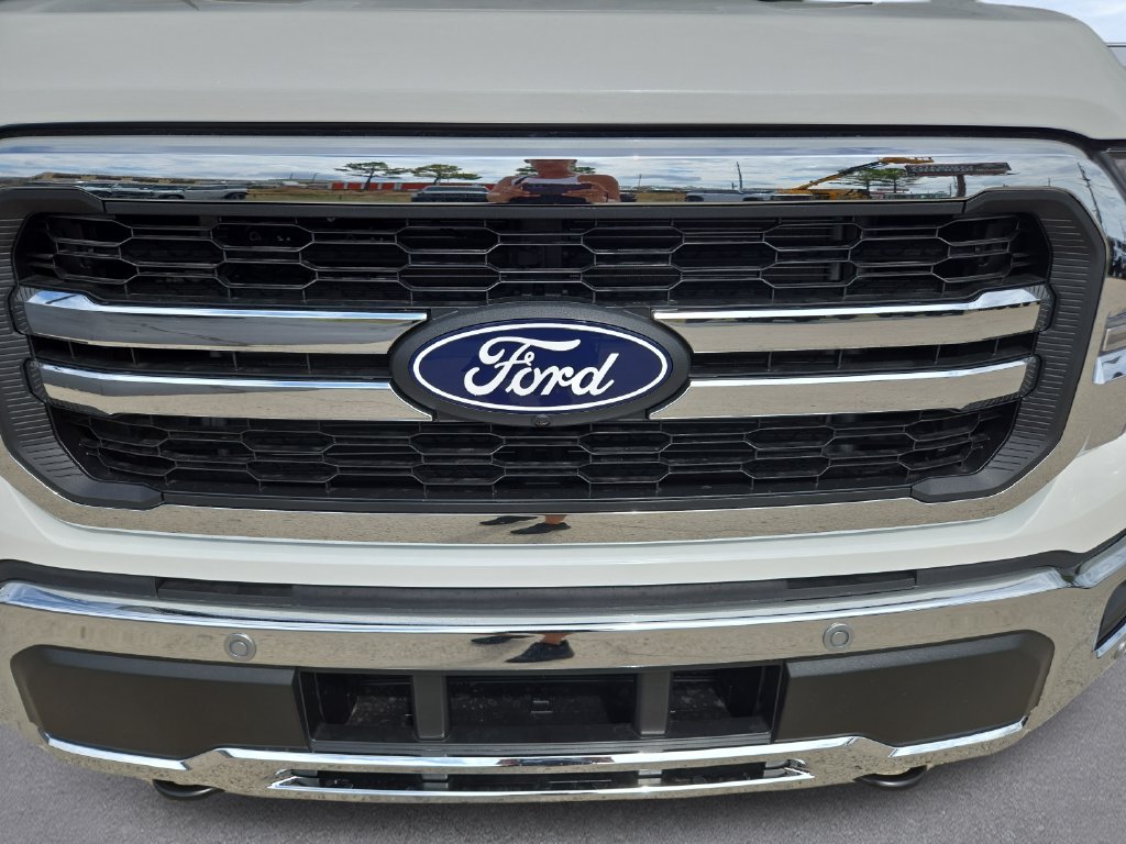 New 2026 White Ford Lariat image 32