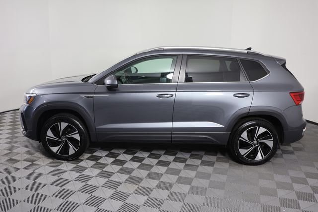Used 2024 Gray Volkswagen 1.5T SE image 5
