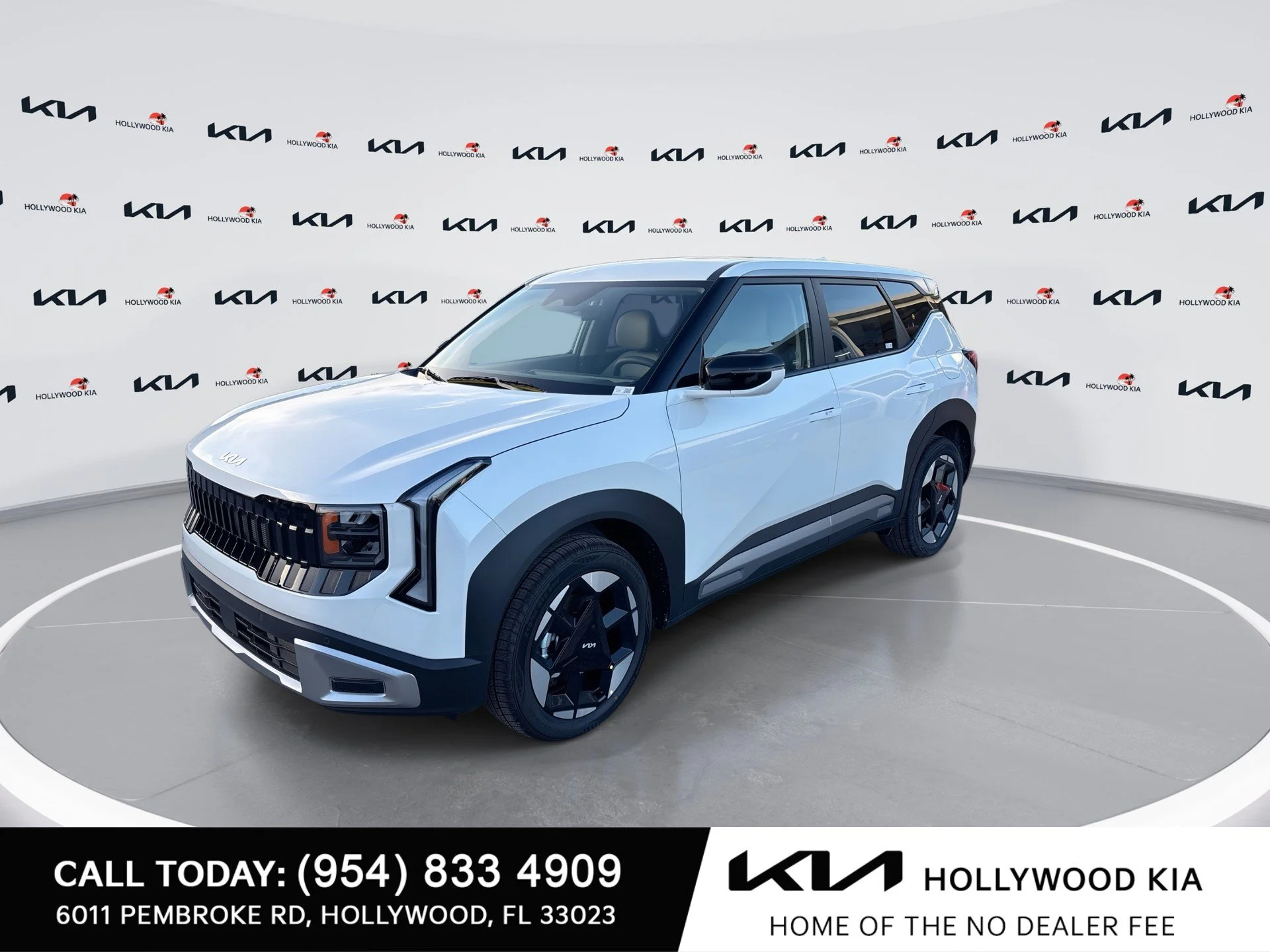 New 2027 Snow White Pearl Kia EX image 4