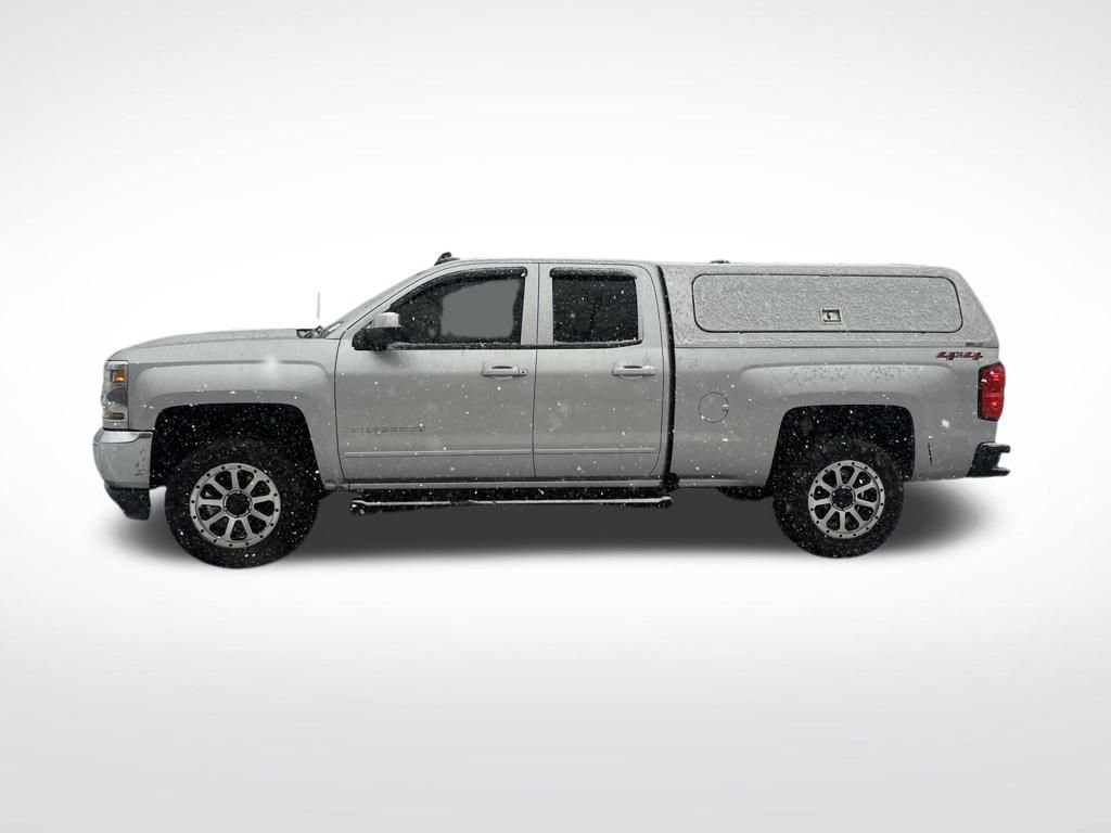 Used 2018 Chevrolet Silverado 1500 LT with VIN 2GCVKREC2J1105328 for sale in Clinton, MI