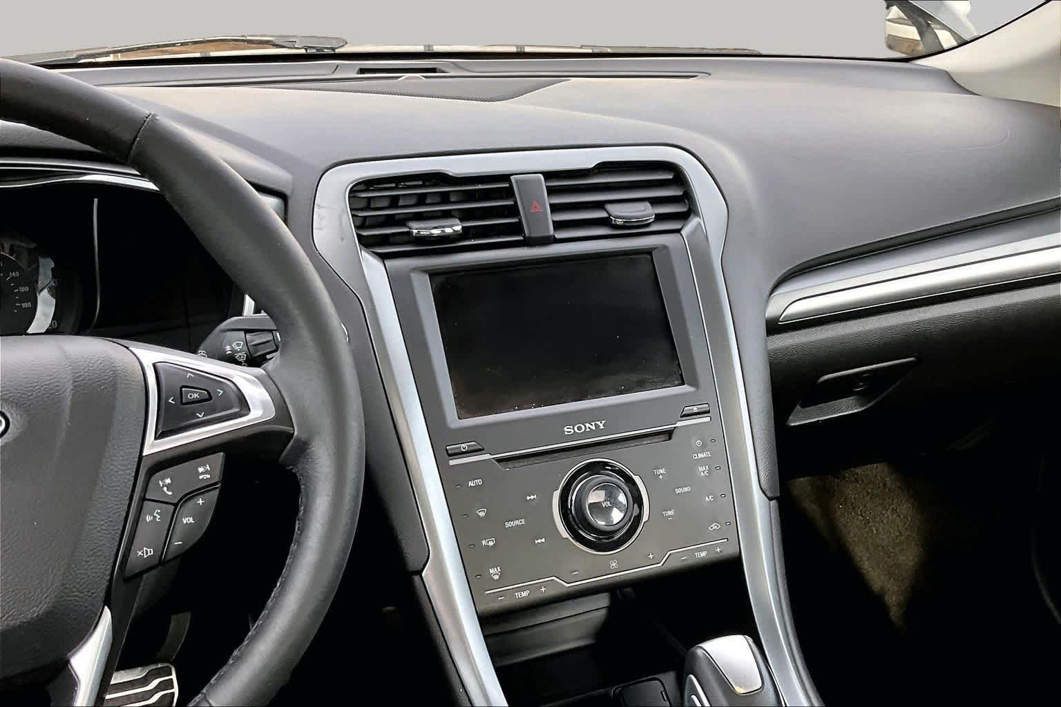 Pre-Owned 2015 Ford Fusion Hybrid Titanium Hybrid