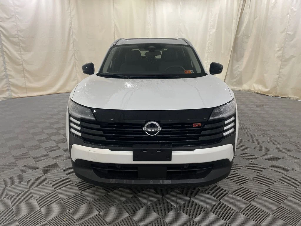 New 2026 Aspen White Tricoat Nissan SR image 2