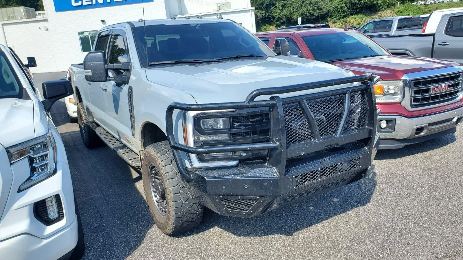 Used 2024 Glacier Gray Metallic Tri-coat Ford XL image 2