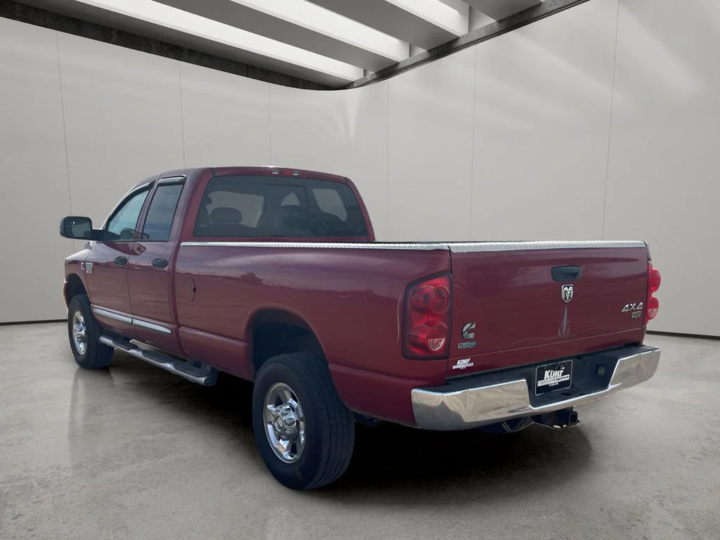 Used 2008 Maroon Dodge Laramie image 3