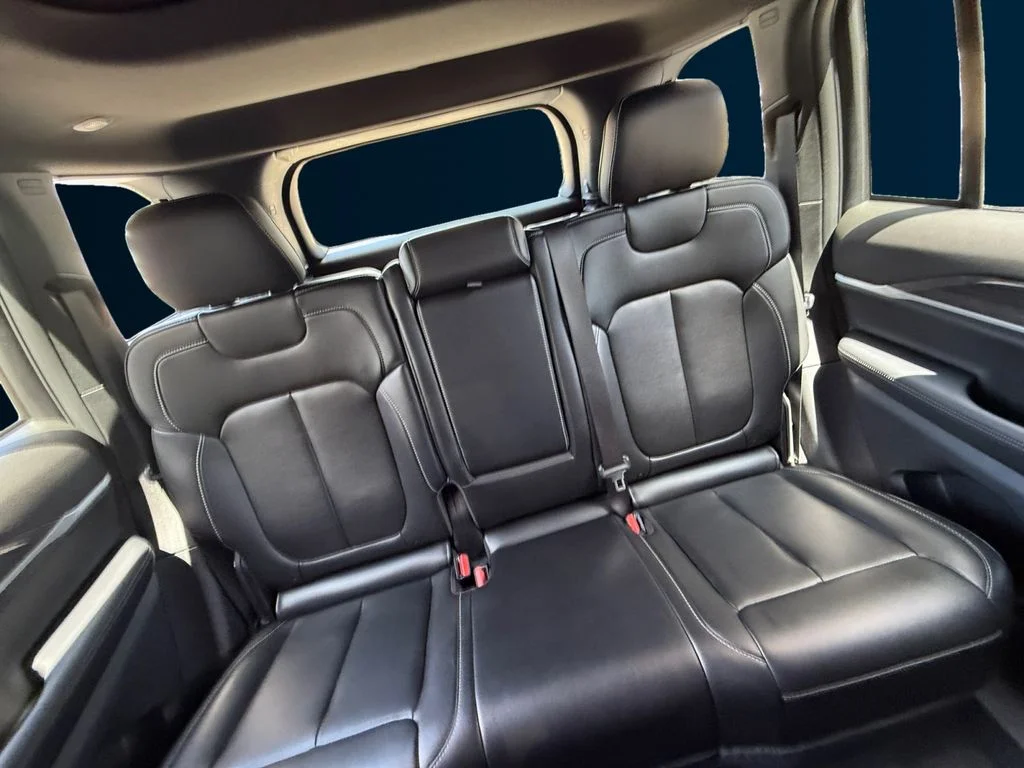 Used 2025 White Jeep 4xe image 18
