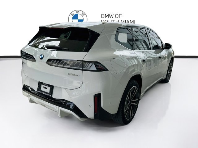 New 2027 White BMW 50 xDrive image 6