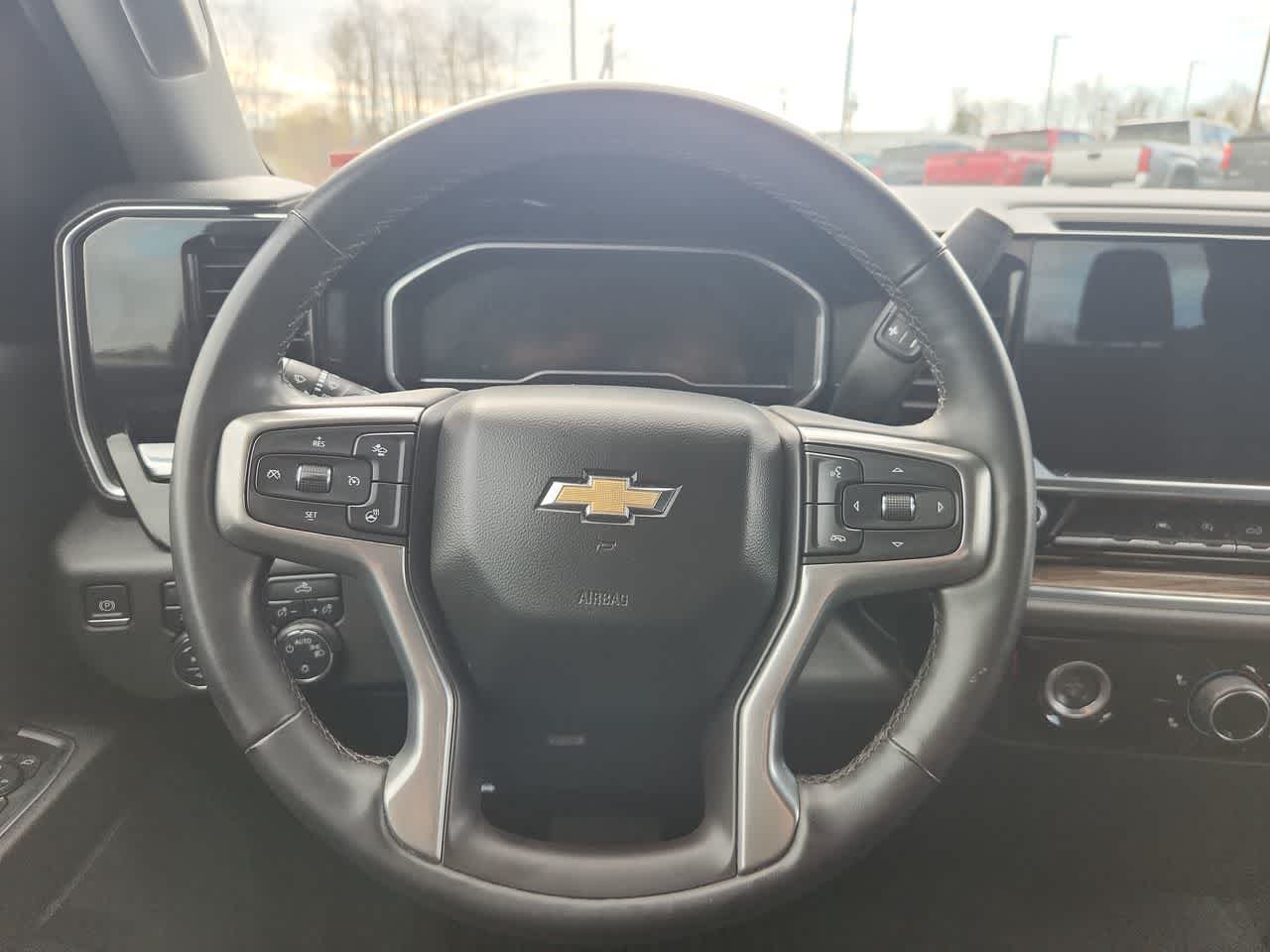 2023 Chevrolet Silverado 1500 LT - Photo 19