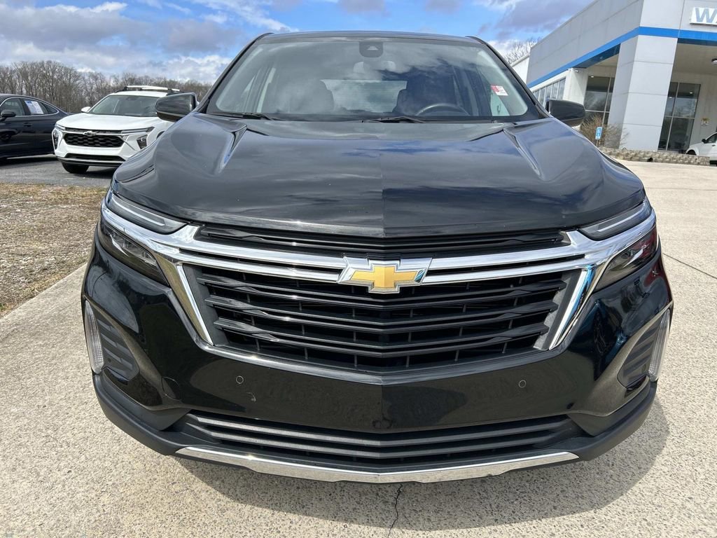 Used 2024 Mosaic Black Metallic Chevrolet LT image 9