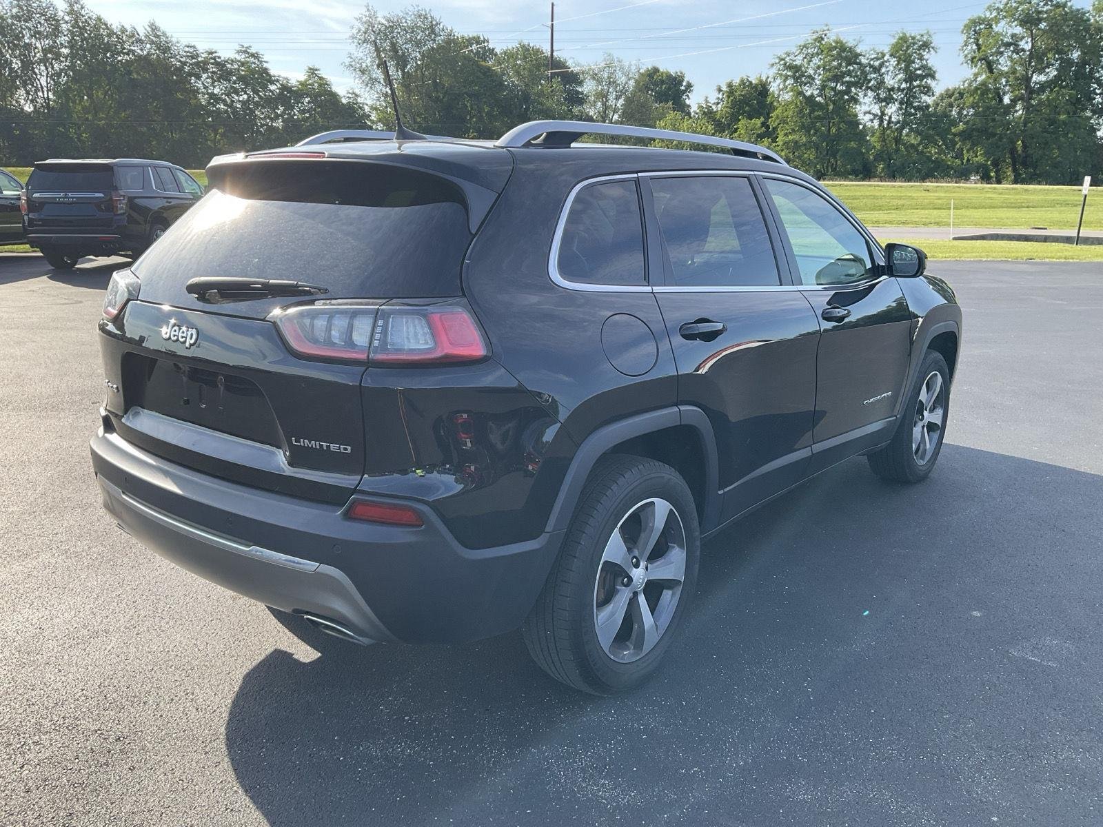 Used 2019 Black Jeep Limited image 6