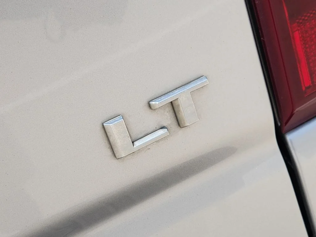 Used 2021 Silver Chevrolet LT image 12