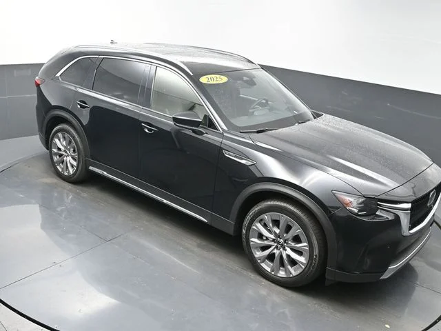 Used 2025 Black Mazda 3.3 Turbo Premium Plus image 38