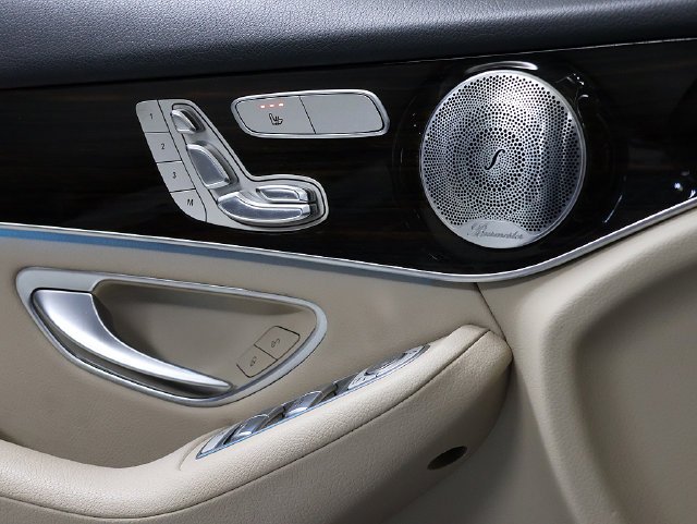 Used 2017 Black Mercedes-Benz GLC 300 image 24