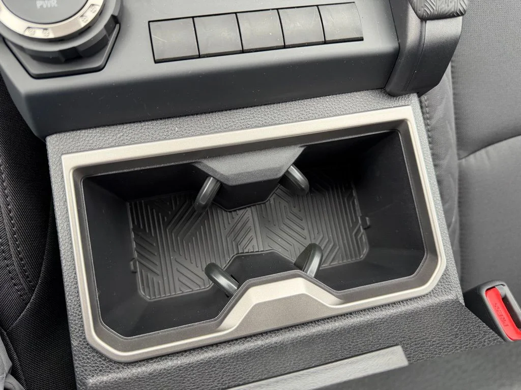 2026 Toyota Tacoma SR5 - Photo 16